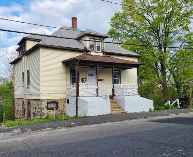 449 Wilson St Apartments and Nearby Waterbury Apartments For Rent ...