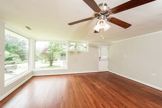 1003 Alford Ave in Hoover, AL - Foto de edificio - Building Photo