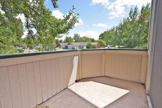 2625 Sunny Slope Dr in Sparks, NV - Building Photo - Building Photo