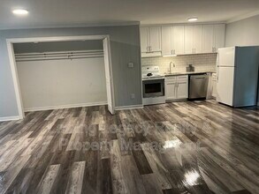 2333 15th St NE in Hickory, NC - Building Photo - Building Photo