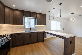 6557 Darwell Ave in Bell Gardens, CA - Building Photo - Building Photo