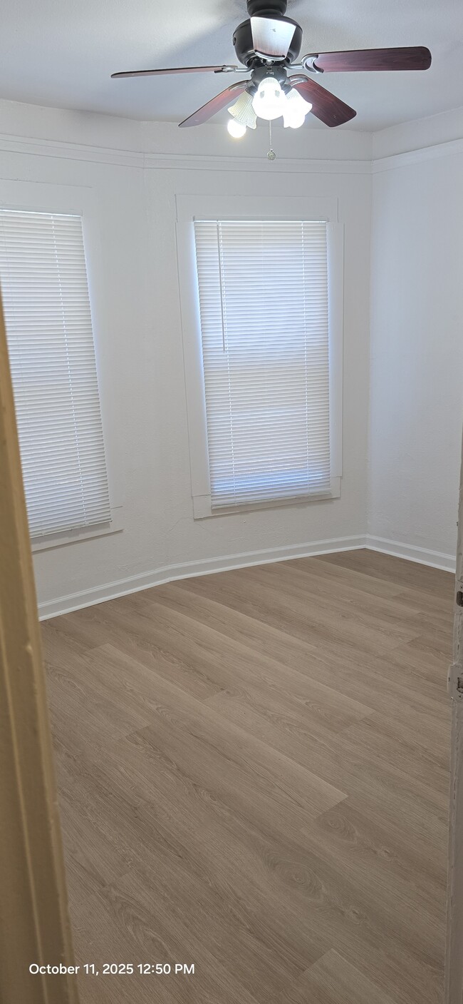 437 W 9th St, Unit #B in Pittsburg, CA - Building Photo - Building Photo