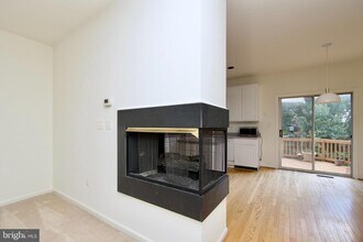 5236 Ballycastle Cir in Alexandria, VA - Building Photo - Building Photo