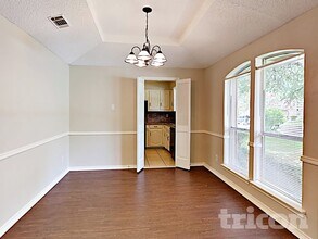 737 SE 3rd St in Grand Prairie, TX - Building Photo - Building Photo