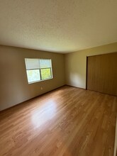 864 M and O Station Rd in Millstadt, IL - Building Photo - Building Photo