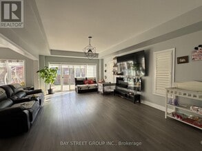 51 Dominion Cres in Niagara-On-The-Lake, ON - Foto de edificio - Building Photo