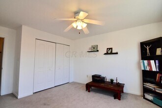 674 Spring Valley Dr in Lewis Center, OH - Building Photo - Building Photo