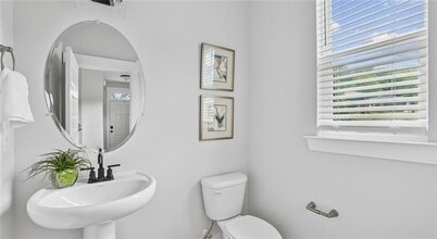 102 Fairlie Pkwy in Cartersville, GA - Foto de edificio - Building Photo