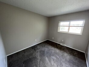 12822 Monroe St in Thornton, CO - Building Photo - Building Photo