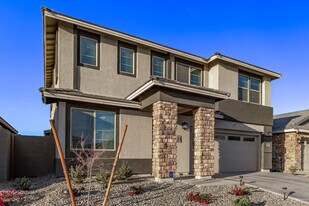 19210 W Solano Dr in Litchfield Park, AZ - Building Photo