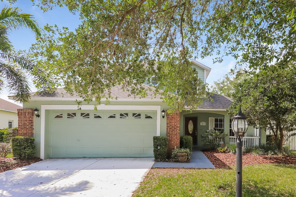 12318 Mosswood Pl in Lakewood Ranch, FL - Building Photo