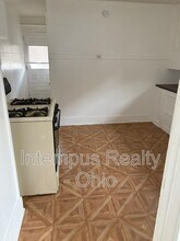 54 Halls Heights Ave in Youngstown, OH - Building Photo - Building Photo