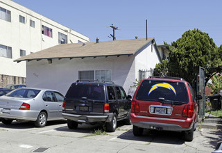 Fourplex & Sfr in San Diego, CA - Building Photo - Building Photo