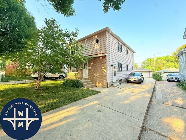 property at 624 S 69th St
