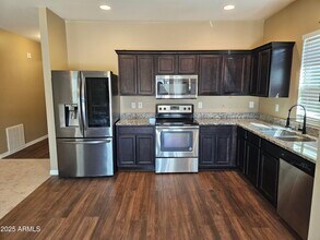36905 W Mattino Ln in Maricopa, AZ - Building Photo - Building Photo
