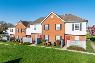 Arbors of Marysville in Marysville, OH - Foto de edificio - Building Photo