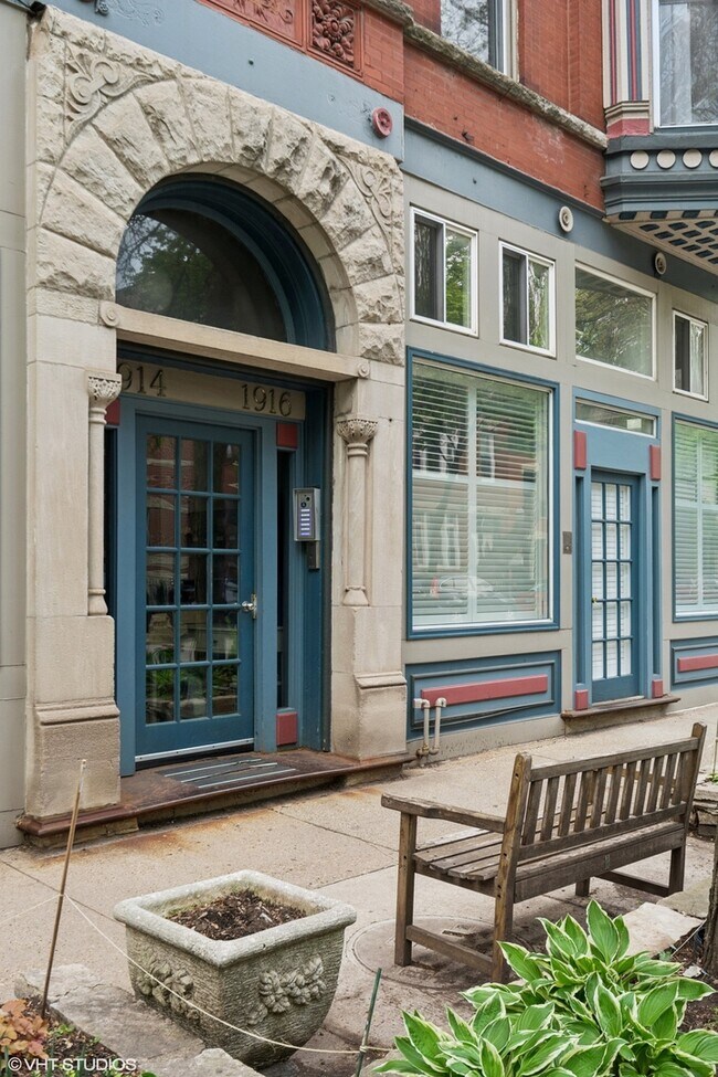 1916 N Sheffield Ave in Chicago, IL - Building Photo - Building Photo