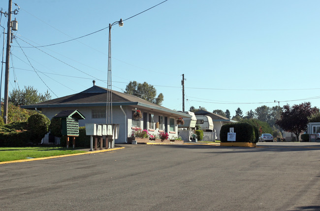 Midway Mobile Home Park in Kent, WA - Building Photo - Building Photo