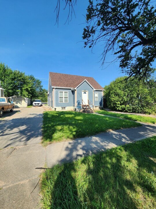 1705 5th St in Rapid City, SD - Building Photo