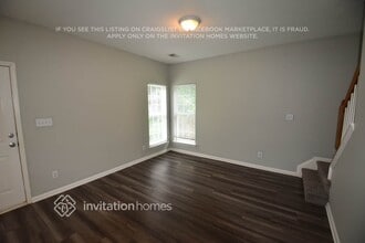 211 Everett Park Dr in Mooresville, NC - Foto de edificio - Building Photo