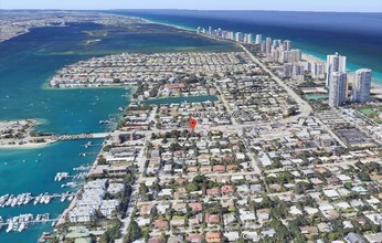 1141 Blue Heron Blvd-Unit -1 in West Palm Beach, FL - Foto de edificio - Building Photo