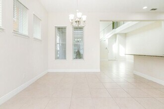 8567 Pinter St in Orlando, FL - Building Photo - Building Photo