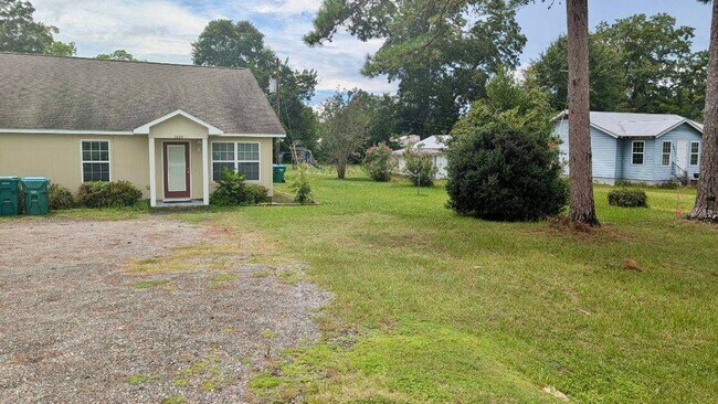 2069 Legion Rd in Sneads, FL - Building Photo - Building Photo