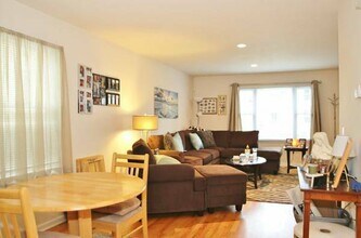 38 Parker Ave in Stamford, CT - Building Photo - Building Photo