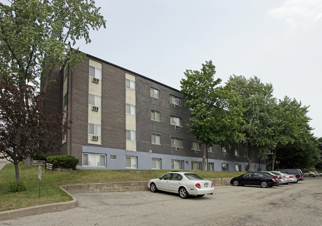 Parkview Manor in Janesville, WI - Foto de edificio - Building Photo