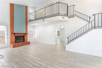 3951 Steinbeck Dr in Las Vegas, NV - Building Photo - Building Photo
