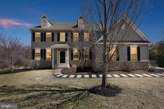 208 Liberty Cir in East Fallowfield Township, PA - Building Photo - Building Photo