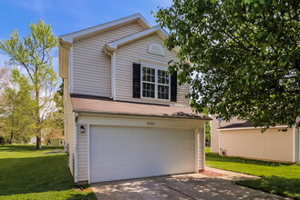 10222 Green Hedge Ave in Charlotte, NC - Building Photo - Building Photo