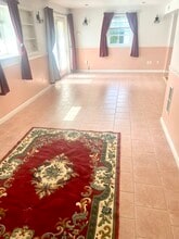 5811 Silk Tree Dr in Riverdale, MD - Foto de edificio - Building Photo