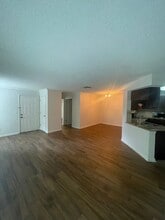 2550 N Alafaya Trail in Orlando, FL - Building Photo - Building Photo