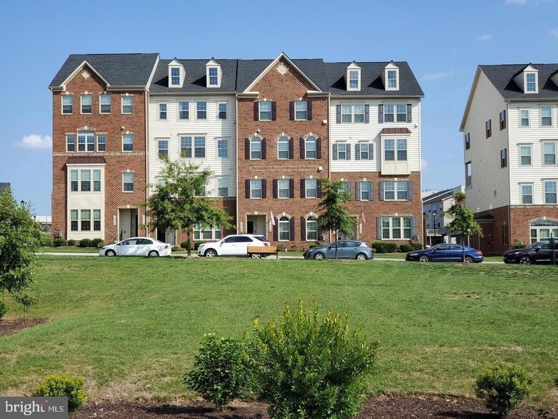 10125 Fosset St. in Ijamsville, MD - Foto de edificio