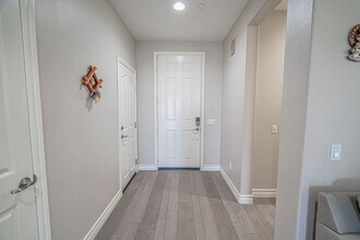 24313 El Corazon Dr in Santa Clarita, CA - Building Photo - Building Photo