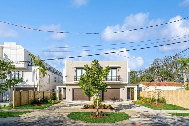 419 NE 16th Ave in Fort Lauderdale, FL - Building Photo - Building Photo