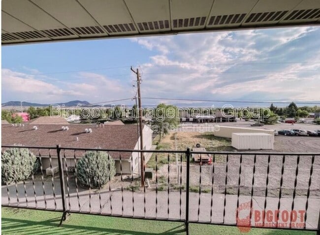 property at 1616 Cannon St