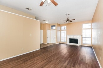 2521 Galemeadow Dr in Fort Worth, TX - Building Photo - Building Photo