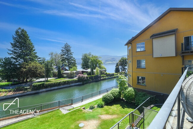 4028 Pritchard Dr N in West Kelowna, BC - Building Photo - Building Photo