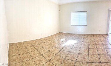 5624 Clotidle Soupert Ct in North Las Vegas, NV - Building Photo - Building Photo