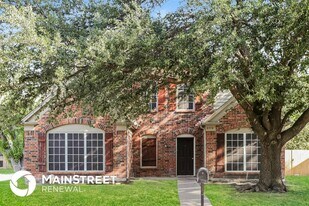 2716 Hemingway Dr in Grand Prairie, TX - Building Photo