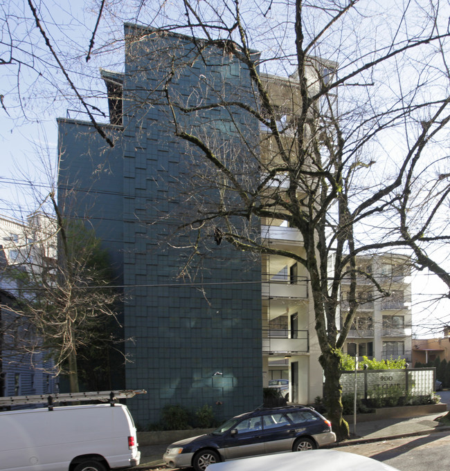 900 St.Clair in Portland, OR - Foto de edificio - Building Photo