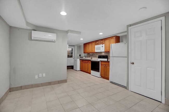 property at 434 Folcroft St