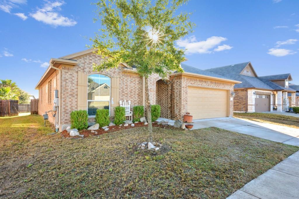 163 Lone Tree Hollow in Buda, TX - Building Photo