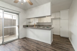 Riverglen Apartments in Riverside, CA - Building Photo - Interior Photo