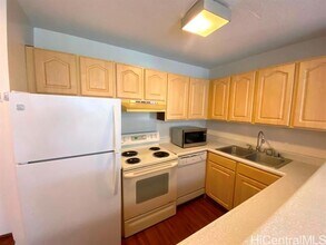 400 Hobron Ln in Honolulu, HI - Foto de edificio - Building Photo