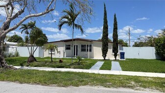 11501 SW 43rd Ln in Miami, FL - Building Photo