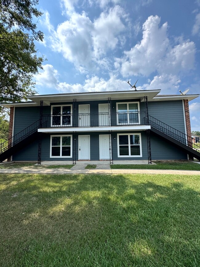 1634 Clear Lake Ave, Unit D