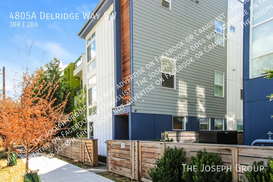 4805 Delridge Wy SW in Seattle, WA - Building Photo
